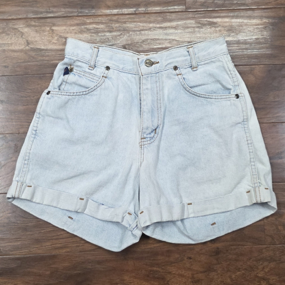 Chic Light Blue Denim Women's Shorts